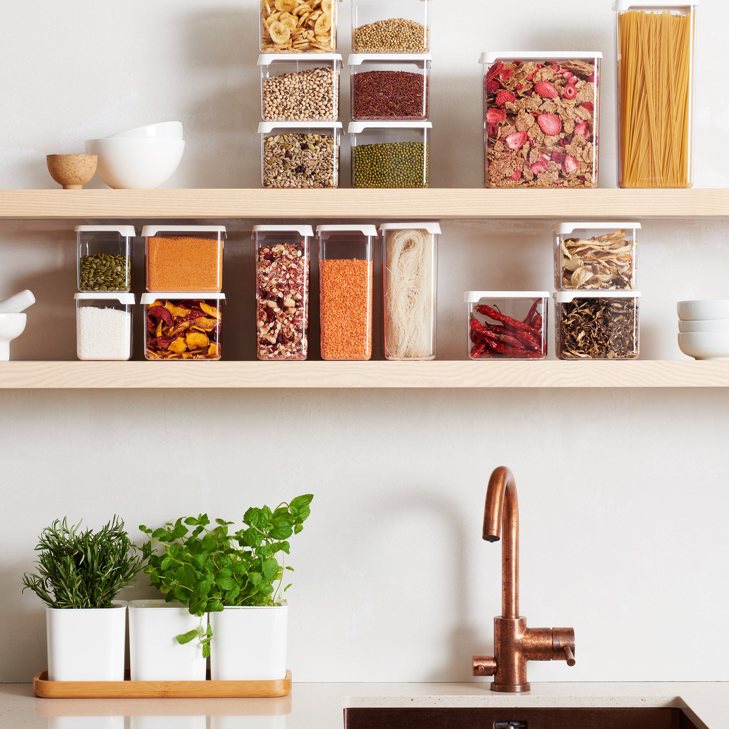 Airtight Dry Food Storage Container 1.6 Litre - Image 5